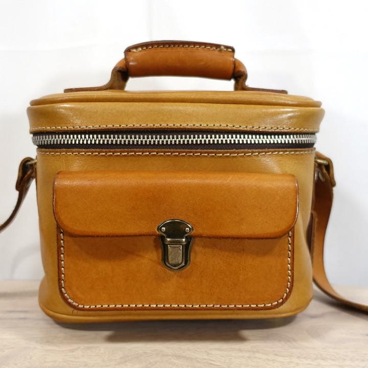 ★定番★ヘルツ　普段使いもできるミニカメラバッグ(N-5)　Herz