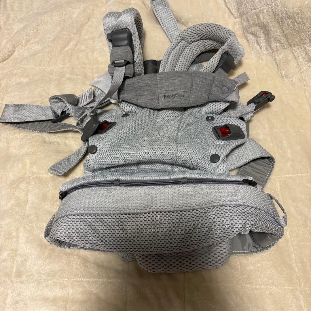 [美品] ベビービョルン　ハーモニー　抱っこ紐　シルバー　グレー