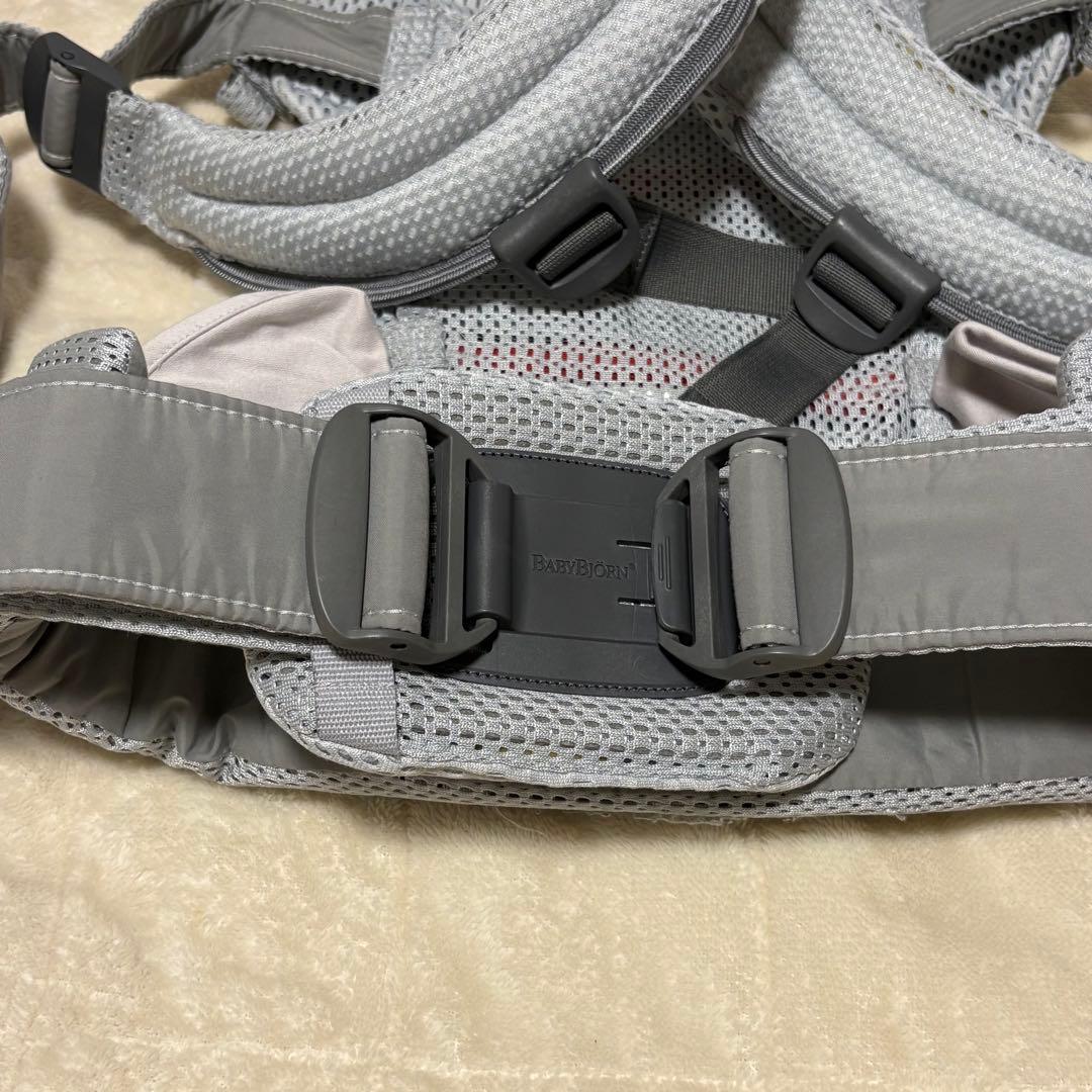[美品] ベビービョルン　ハーモニー　抱っこ紐　シルバー　グレー