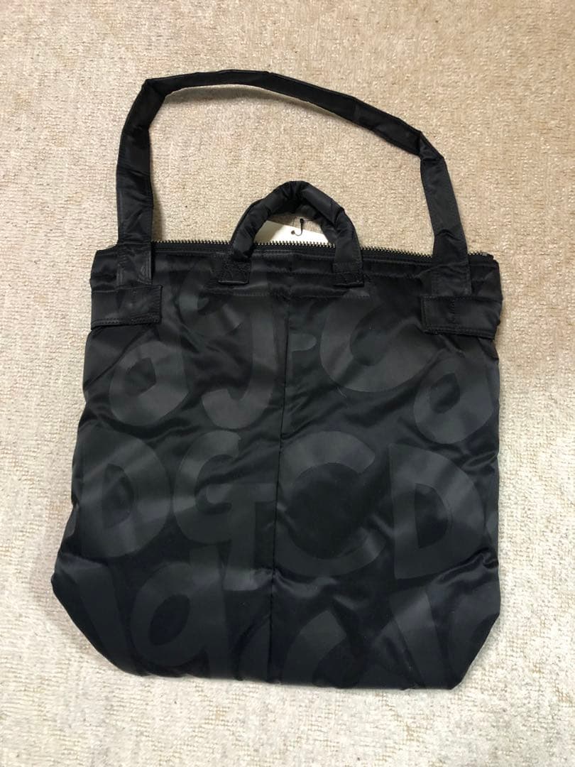 ブラック バッグ 80周年記念、コムデギャルソン、ポーターとのコラボ