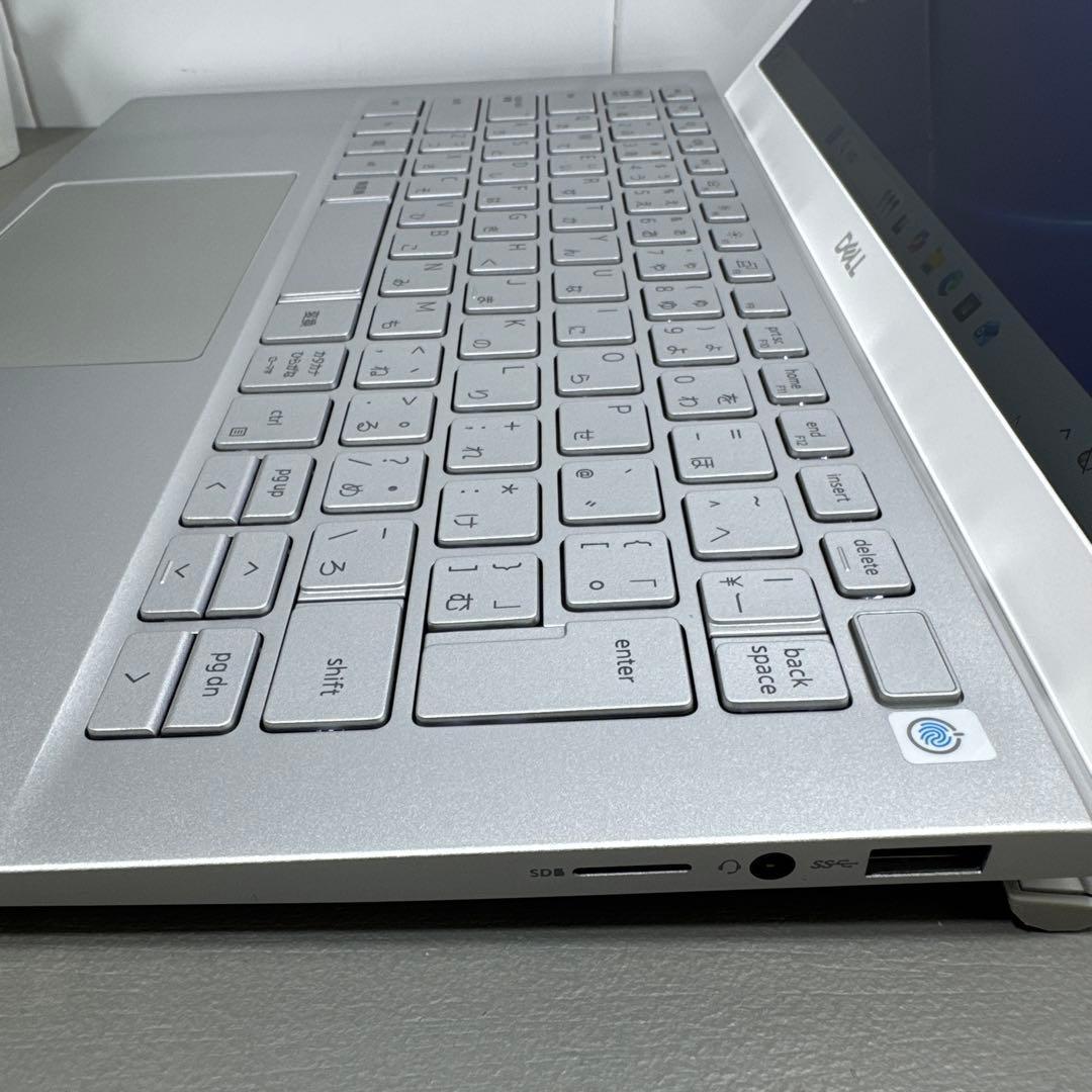 【高性能】DELLプラチナシルバー☘10世代i5☘️NVMe512GB