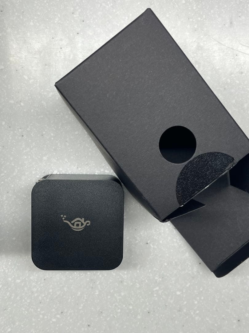 アラジンベースAladdin Vase スマートライト型プロジェクター