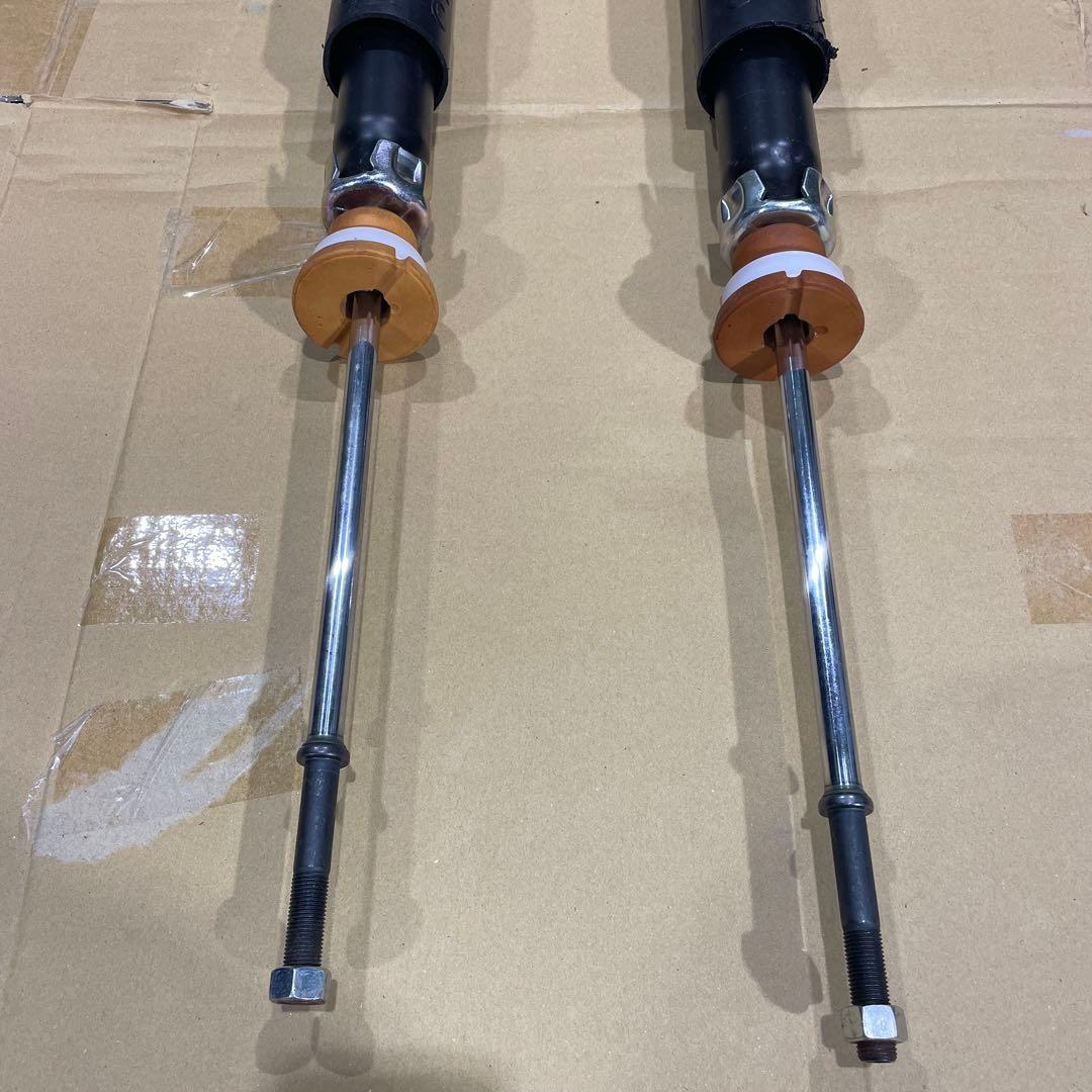 トヨタ ヴォクシー ZWR-80G 純正サスペンション