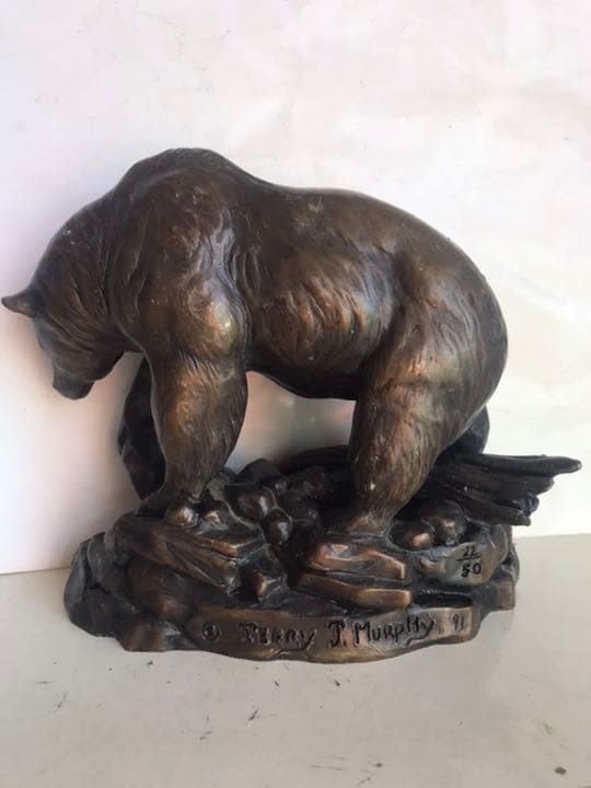 熊置物真鍮製，工藝美術品，高18.5cm，重4500克。