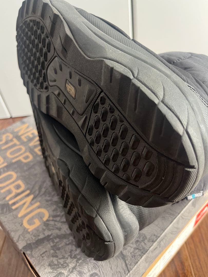 ノースフェイスヌプシ ブーティ ウォータープルーフ ショートブーツ