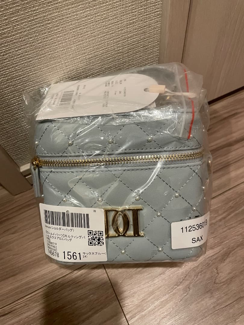 【ゴールドパーツ】キルティングパールスクエアミニバッグ　ダーリッチ　Darich