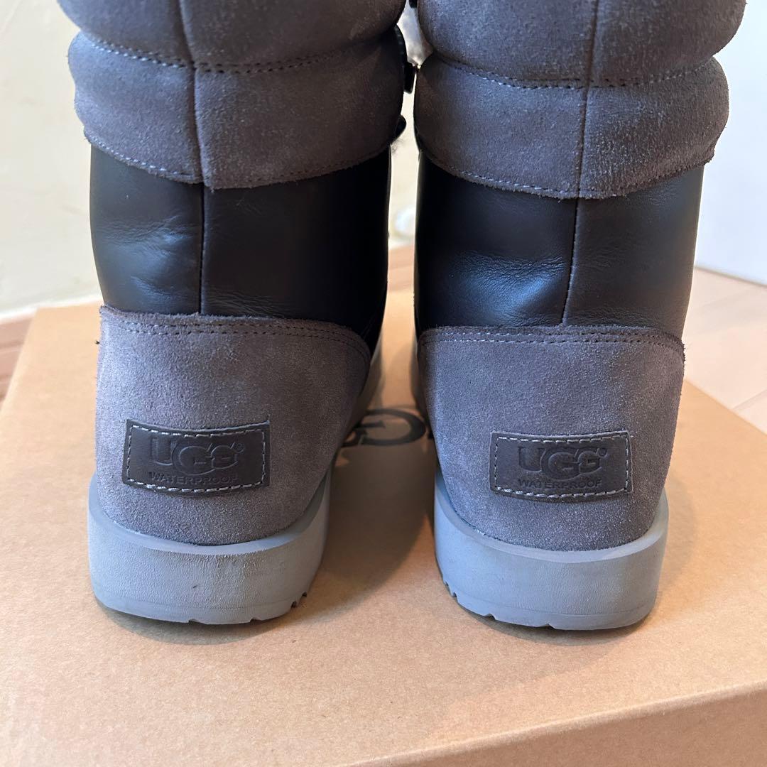 UGG VIKI WATERPROOF サイズ39 美品です！