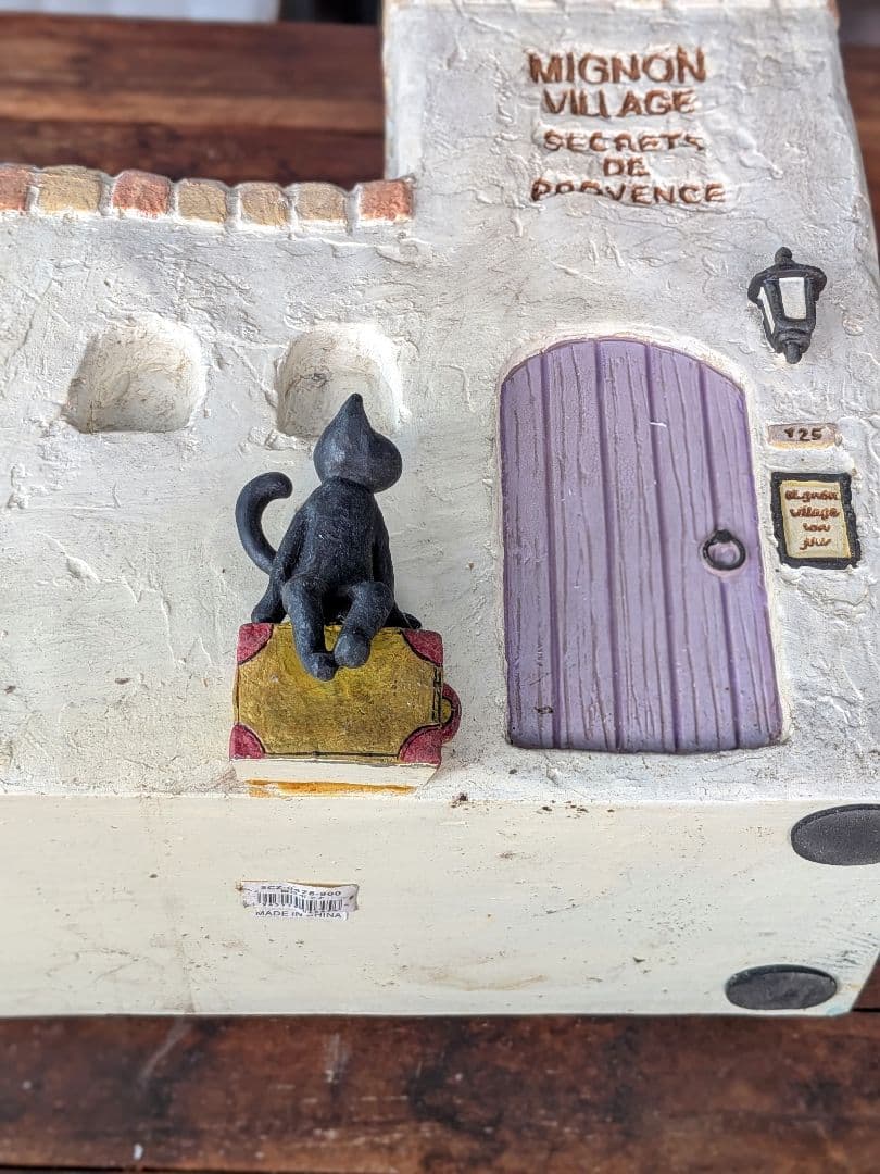 とっても可愛い！！猫ちゃんのオシャレな階段プランター 　セトクラフト