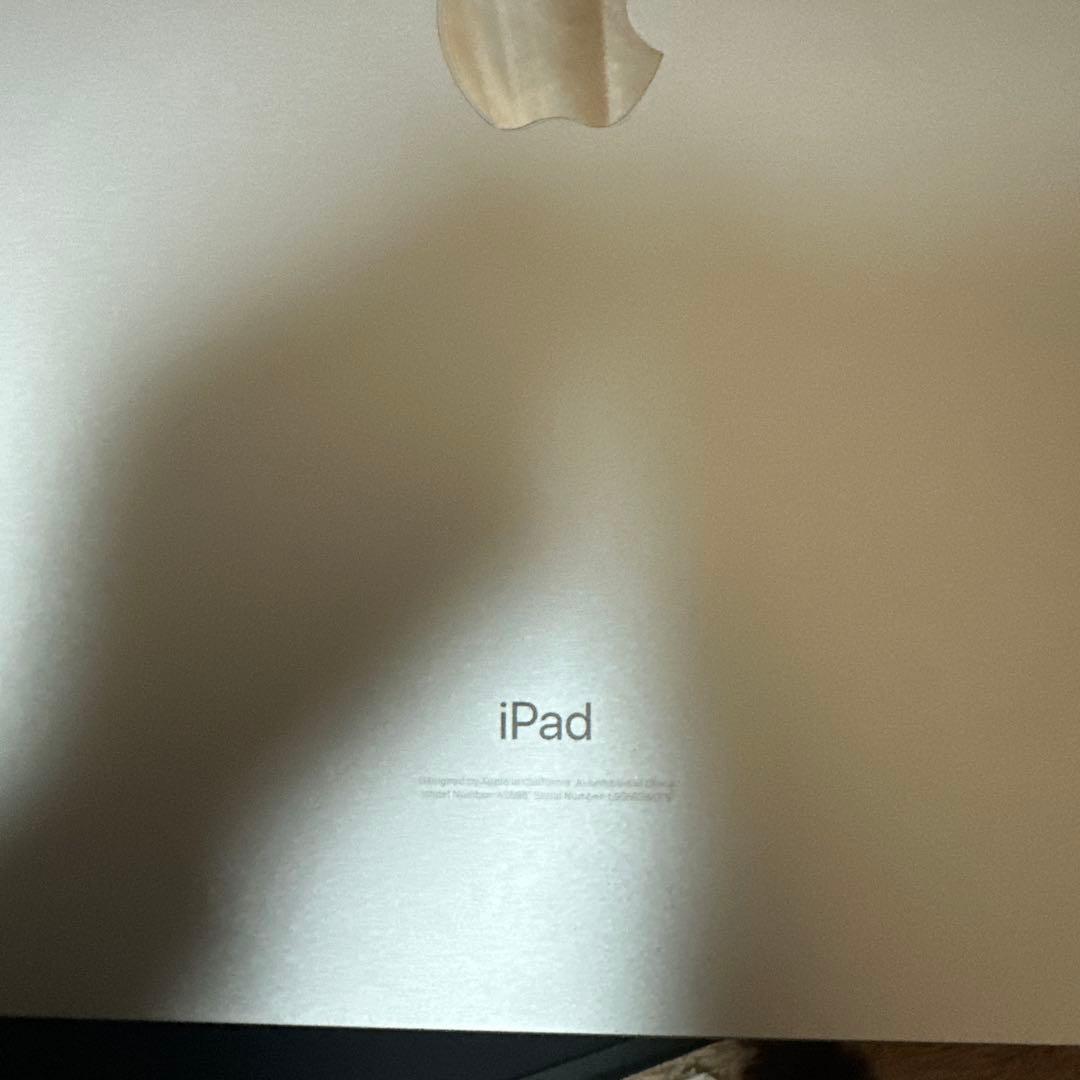iPad第10世代　64GB