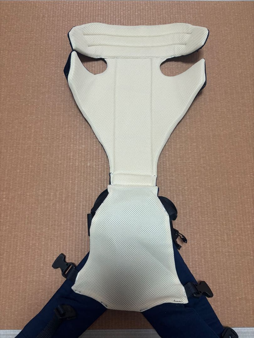 【ほぼ新品！】ZERO 抱っこひも Cuse Berry ネイビー