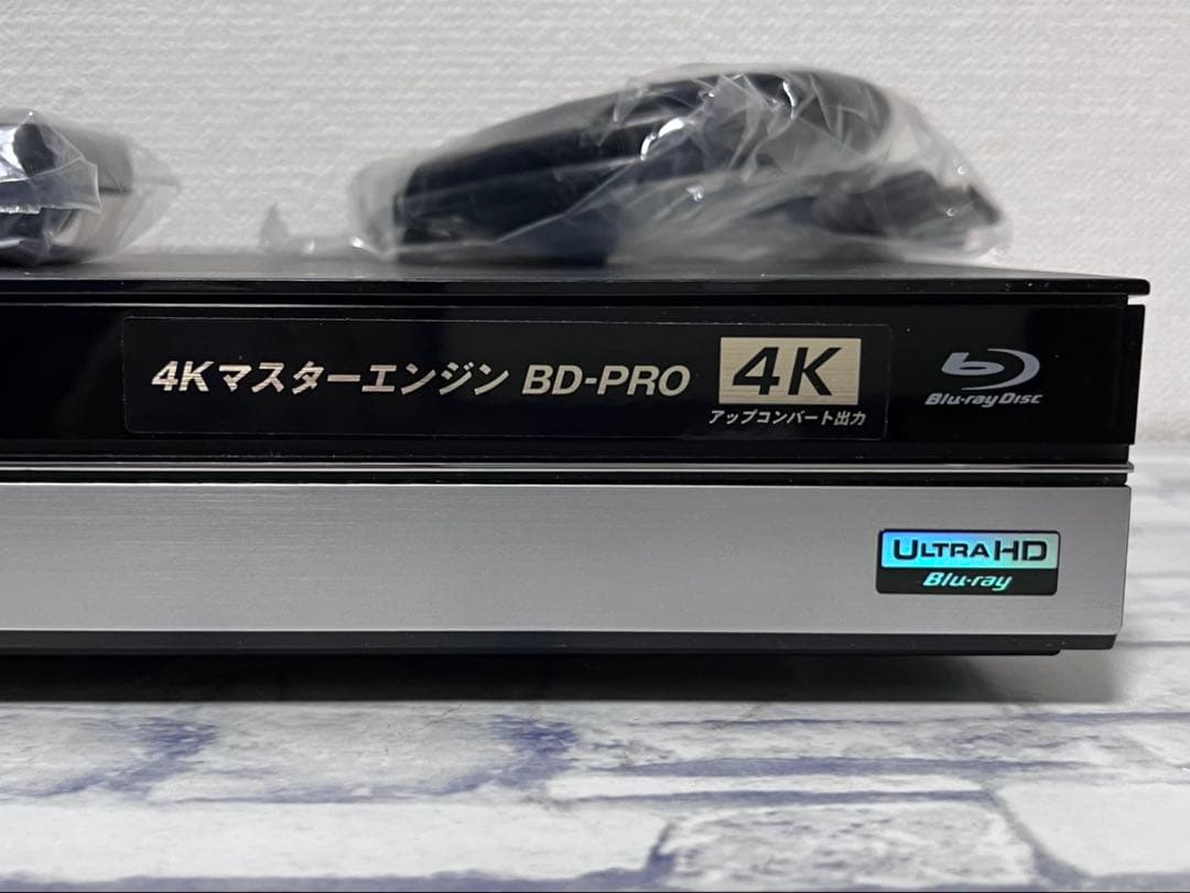 ULTRA HD 3番組録画　シャープ　ブルーレイレコーダー　BD-UT1100
