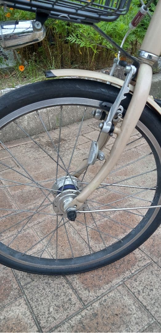 ブリジストン　アルミ軽量ミニベロ(20㌅)　大阪府八尾市 お引取り限定[配達可]