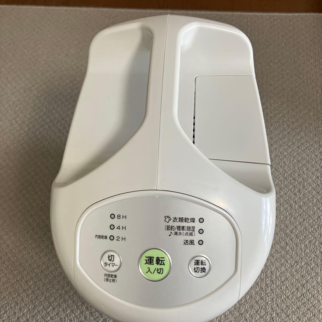 コロナ 除湿機 ホワイト 透明タンク　2024年製