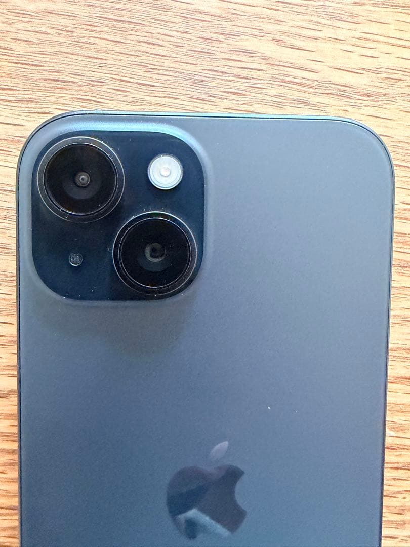 【美品】iPhone 15 256GB simフリー