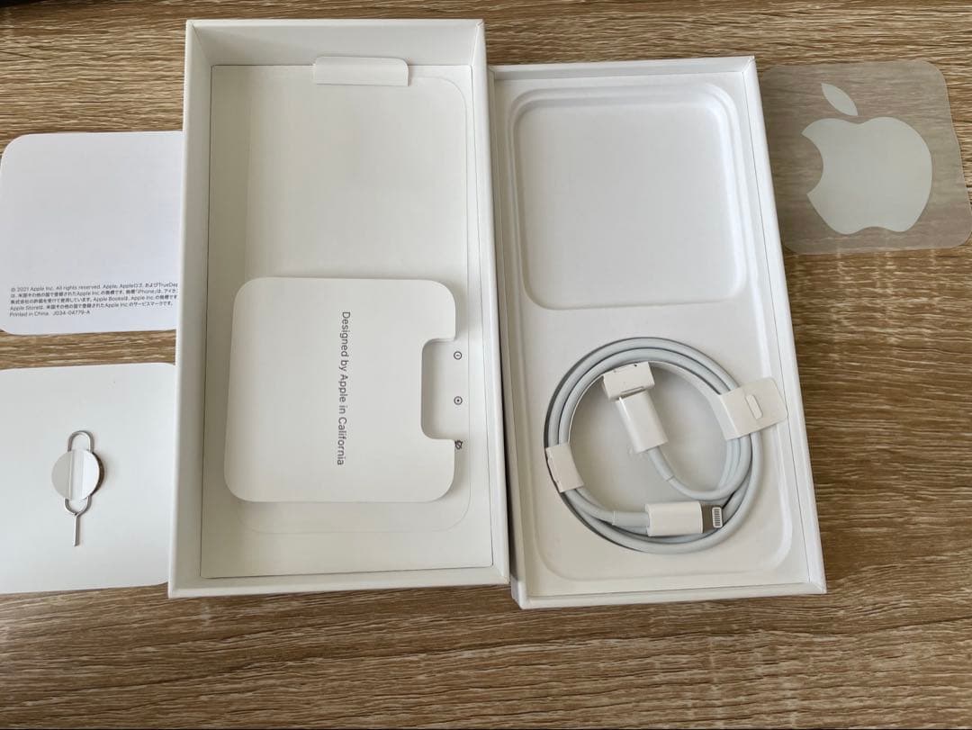 【美品】Apple iPhone 12 ホワイト 64G