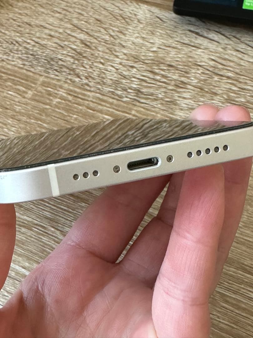 【美品】Apple iPhone 12 ホワイト 64G