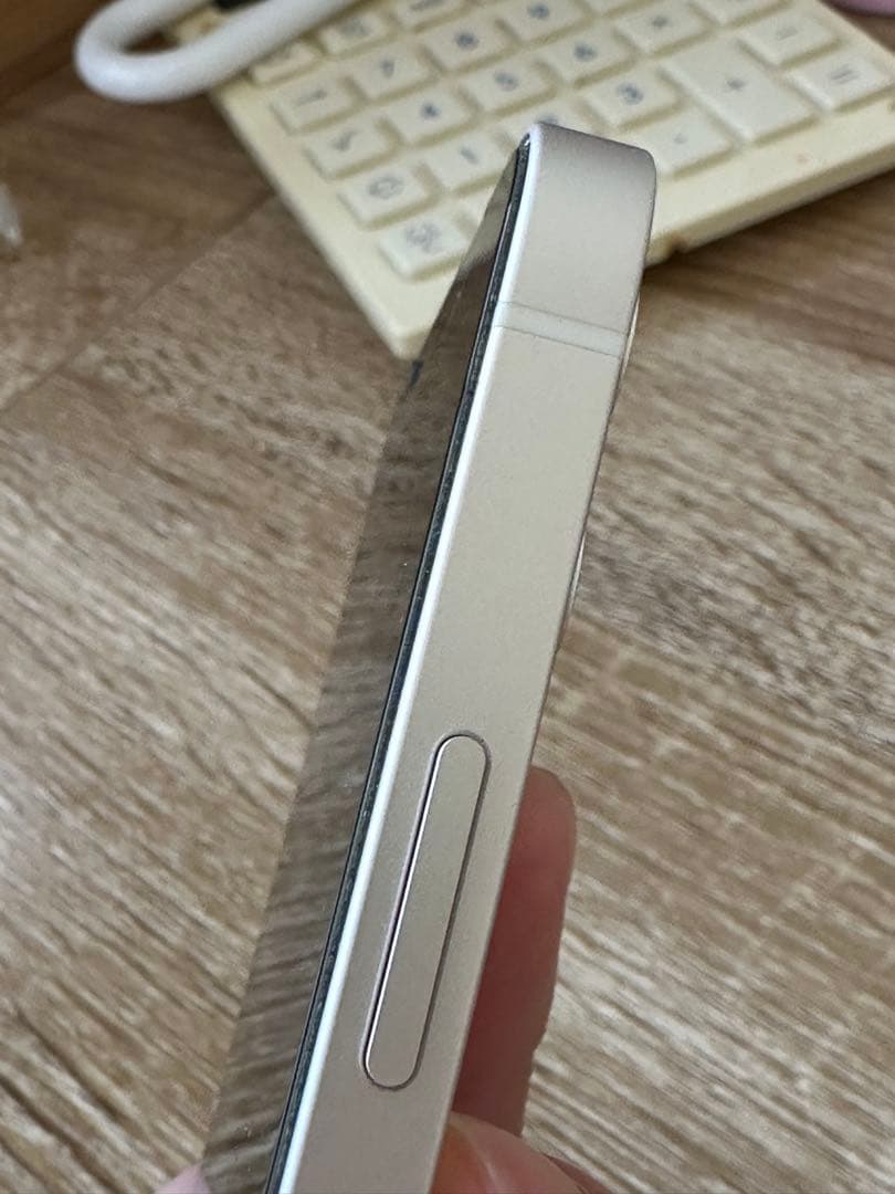 【美品】Apple iPhone 12 ホワイト 64G