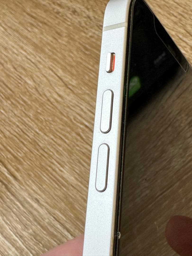 【美品】Apple iPhone 12 ホワイト 64G