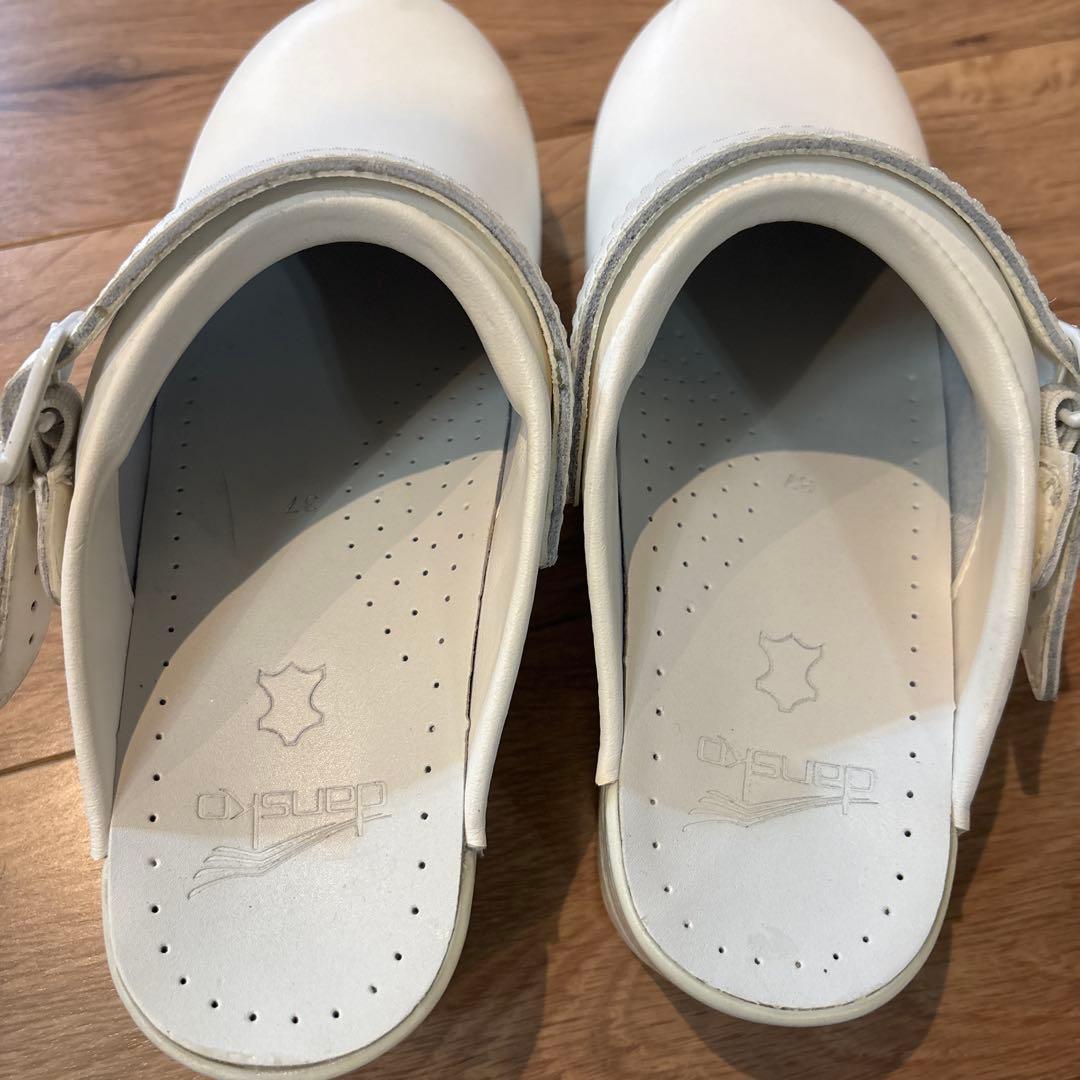 dansko ホワイト サボ・クロッグサンダル