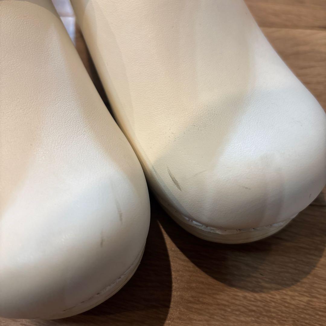 dansko ホワイト サボ・クロッグサンダル