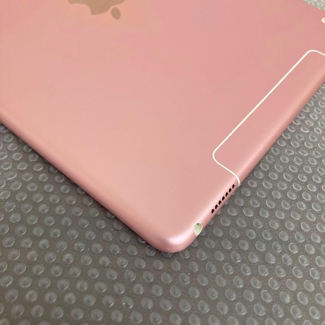 2549 電池ほぼ新品☆iPad Pro 32GB 9.7インチ SIMフリー☆