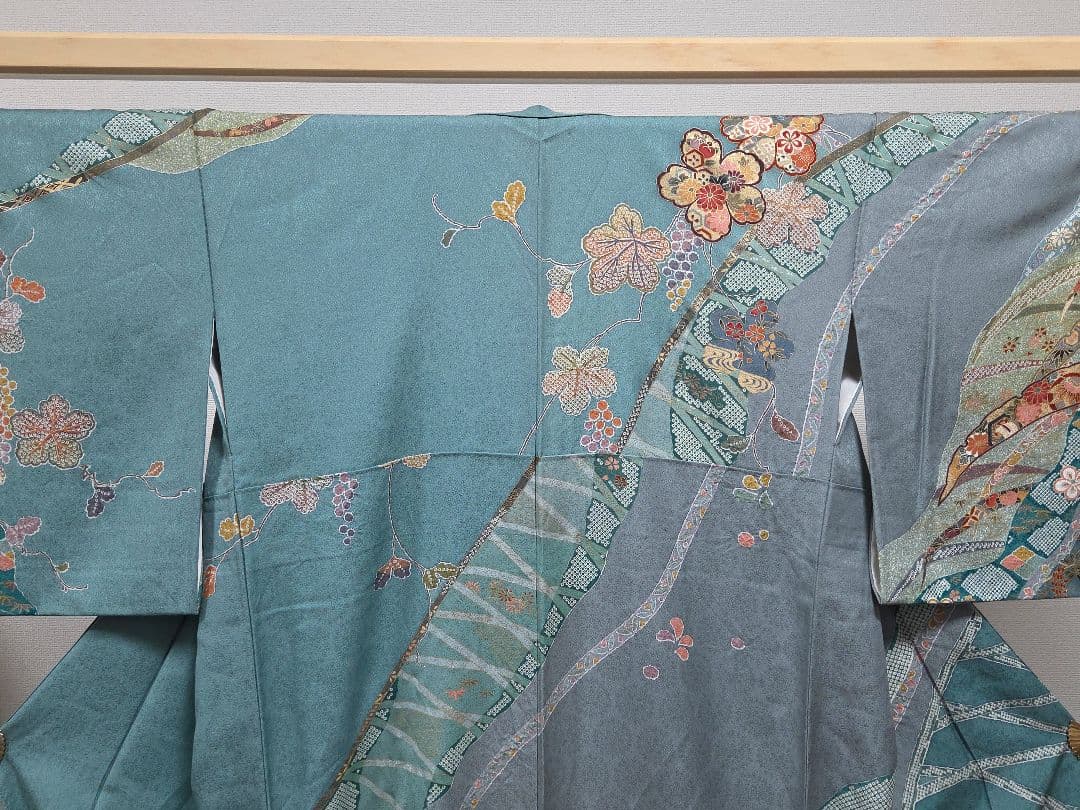 C◆着物くつろぎ 吉祥文様 金彩 宝尽し 雪輪 露草 袷 正絹 訪問着 着物