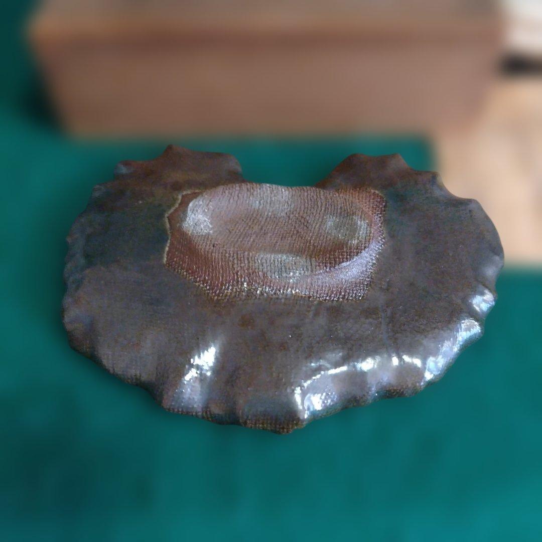 葉形陶器 陶芸品 木箱付き　宇野三吾