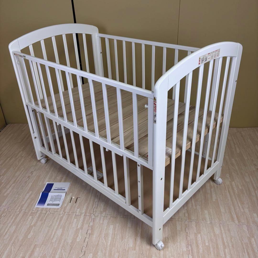 ☆新品に近い☆カトージ　立ちベッド4ポジション　ホワイト　すのこ床板　ハイタイプ