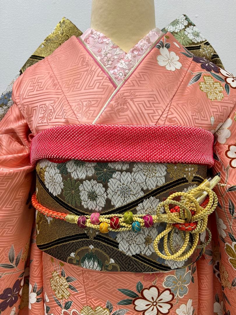 小柄な方に　振り袖　フルセット　別誂長襦袢付　ピンク　成人式　金彩　刺繍　707