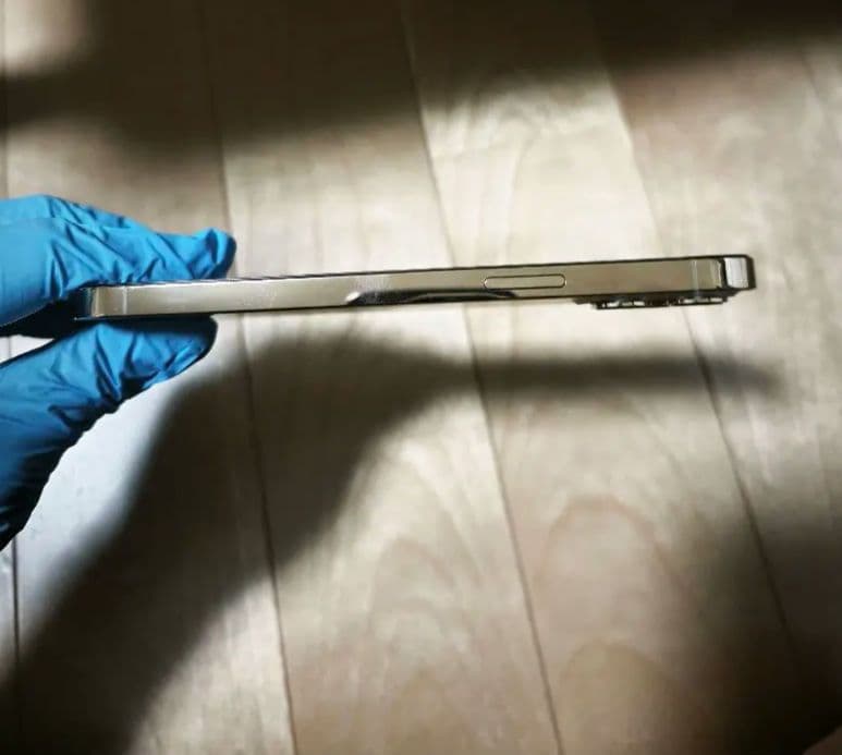 値下げ超美品SIMフリー iPhone12Pro Max256GB「ゴールド」