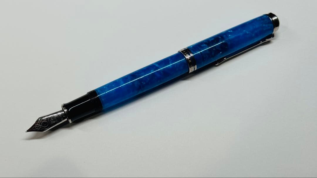 9*t様 ペリカン スーベレーン M805 ヴァイブラントブルー　ニブF　Pel