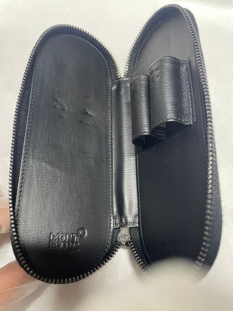 モンブラン　MONTBLANC レザーペンケース　ラウンドジップ　2本差し 黒
