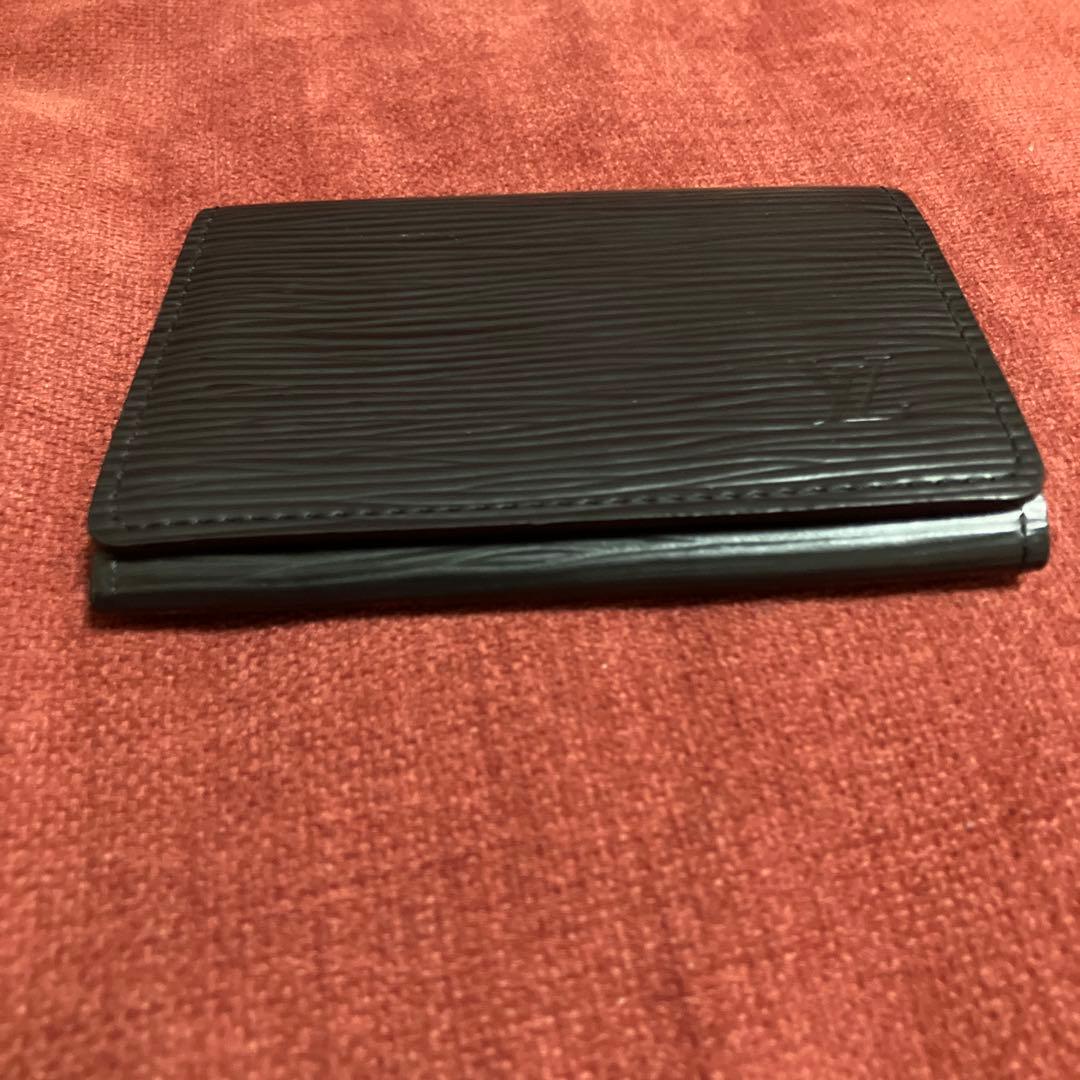 LOUIS VUITTON エピ 名刺入れ