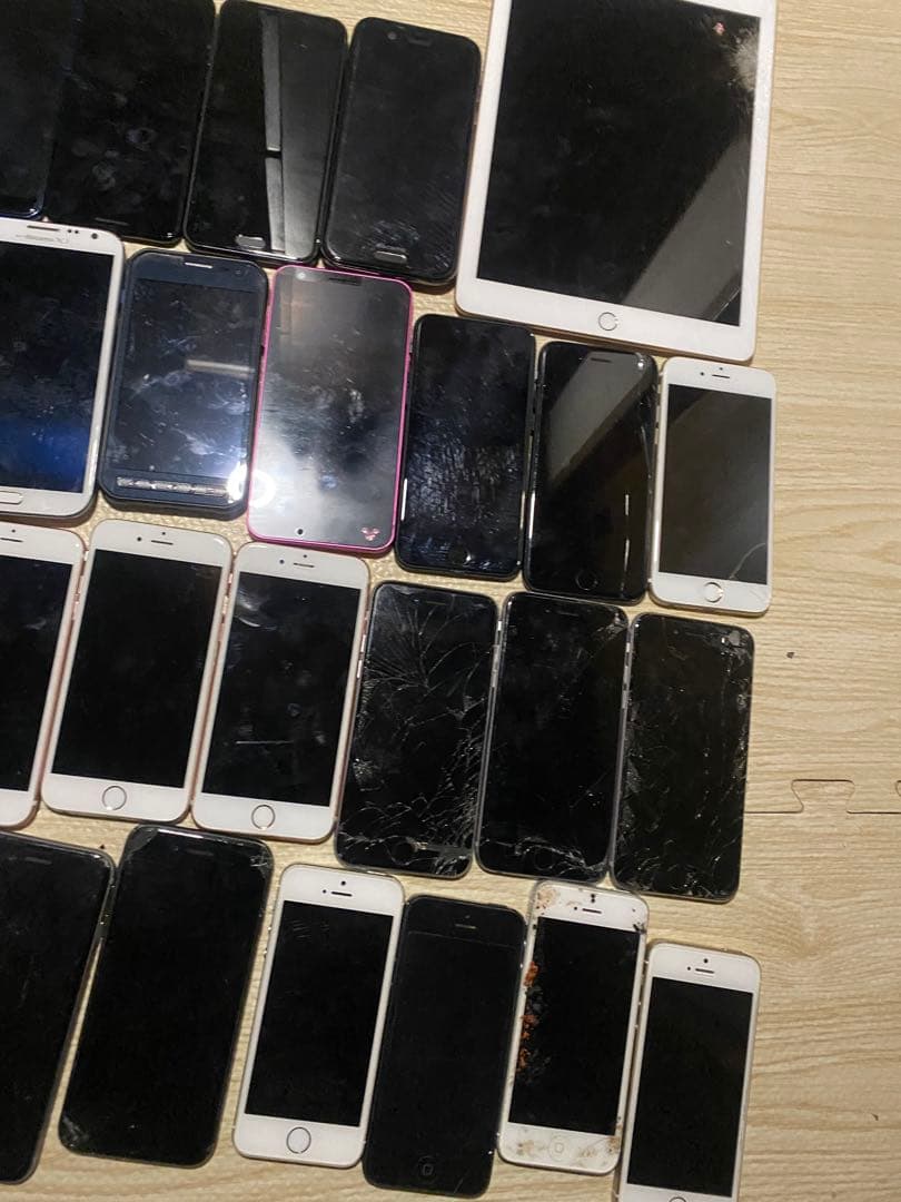 ゆ*め様 Apple iphoneスマホiPadまとめ売り34台ジャンク品