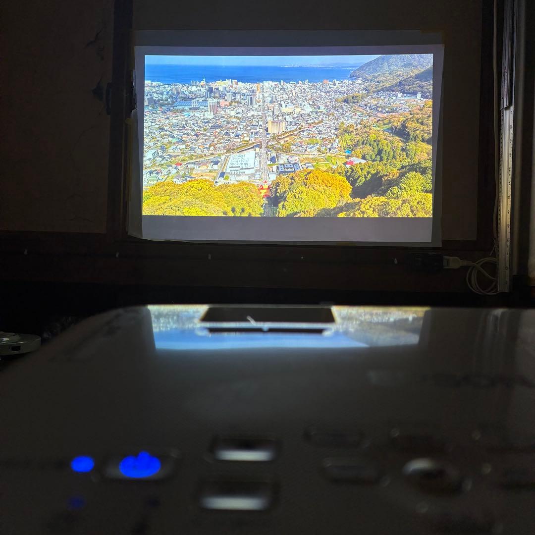 0695 EPSON EB-W31 プロジェクター　WXGA