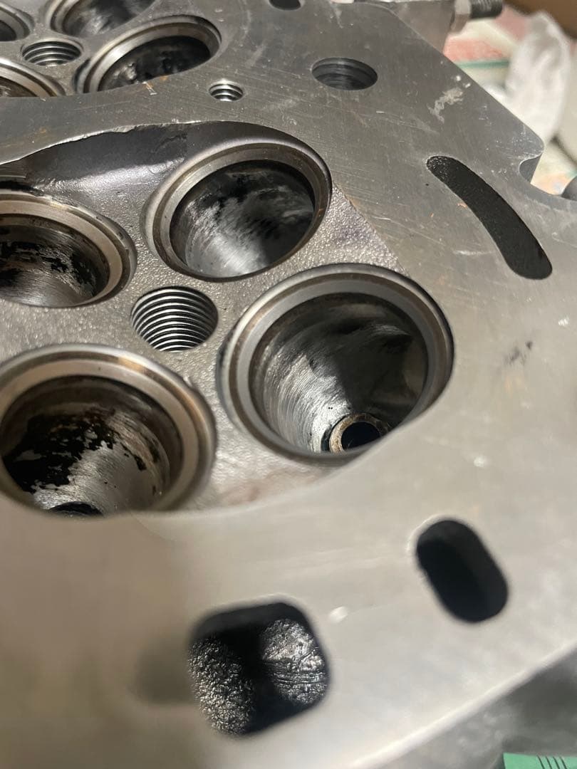 F6A ツインカム　シリンダーヘッド