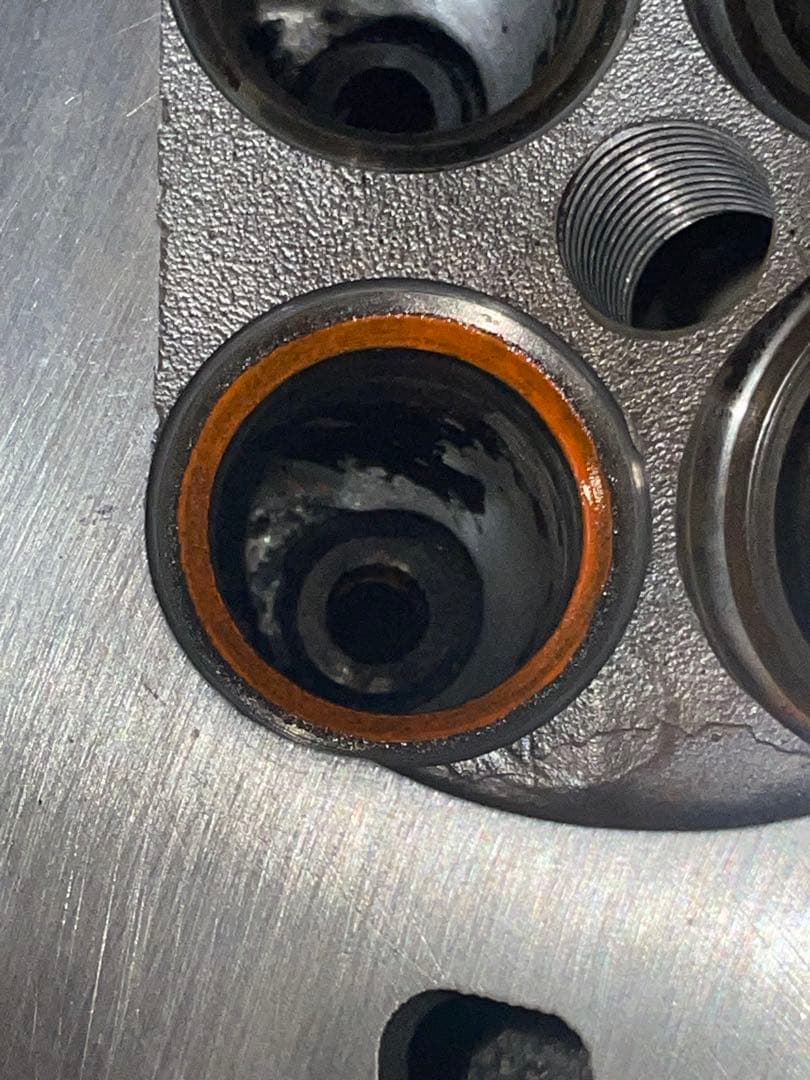 F6A ツインカム　シリンダーヘッド