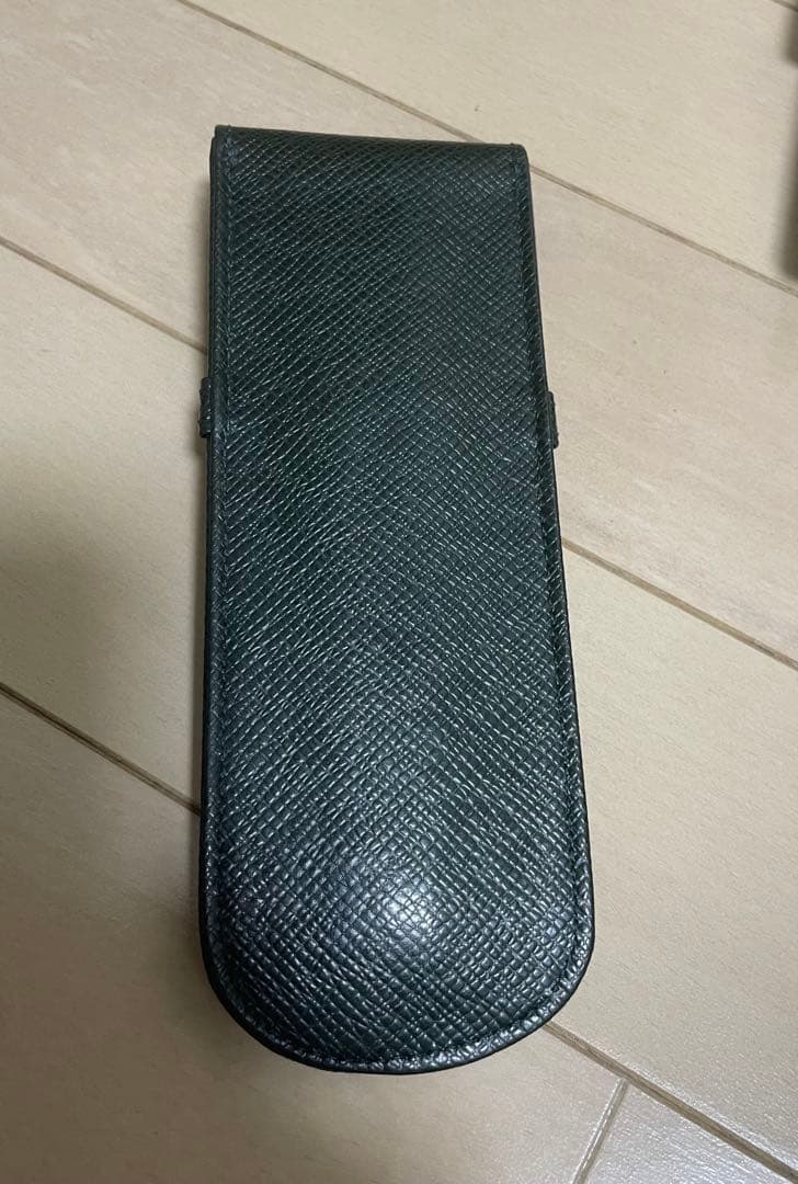 Louis Vuitton 手帳、ペンケース