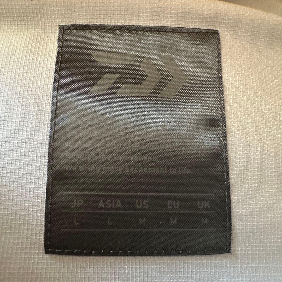 Daiwa pier39 イエローベスト Lサイズ