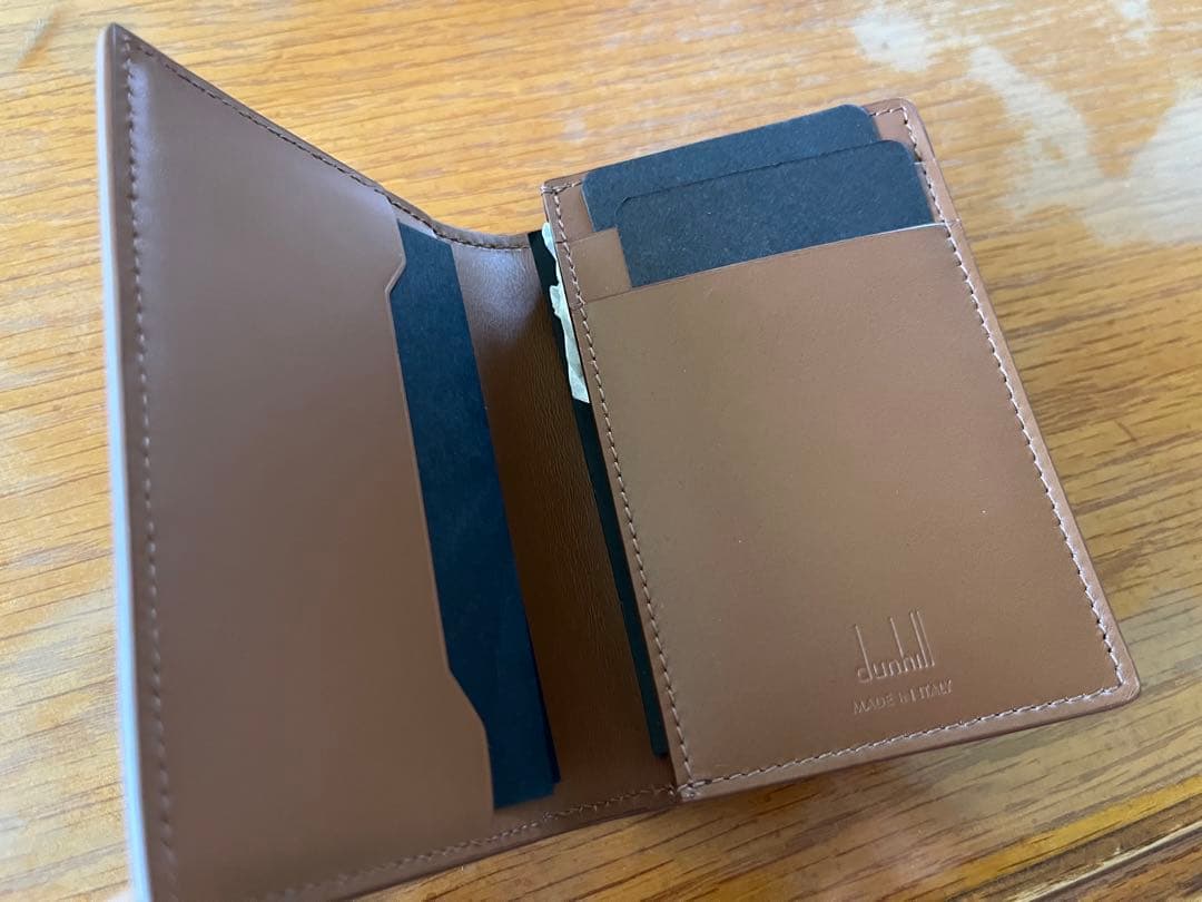 dunhillレザー名刺入れ　23R2512GN251R Harnessブラウン