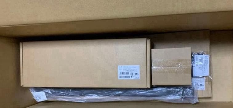 新品未使用インビクタス　ワン　ブラック掃除機 ミニブラシ付き