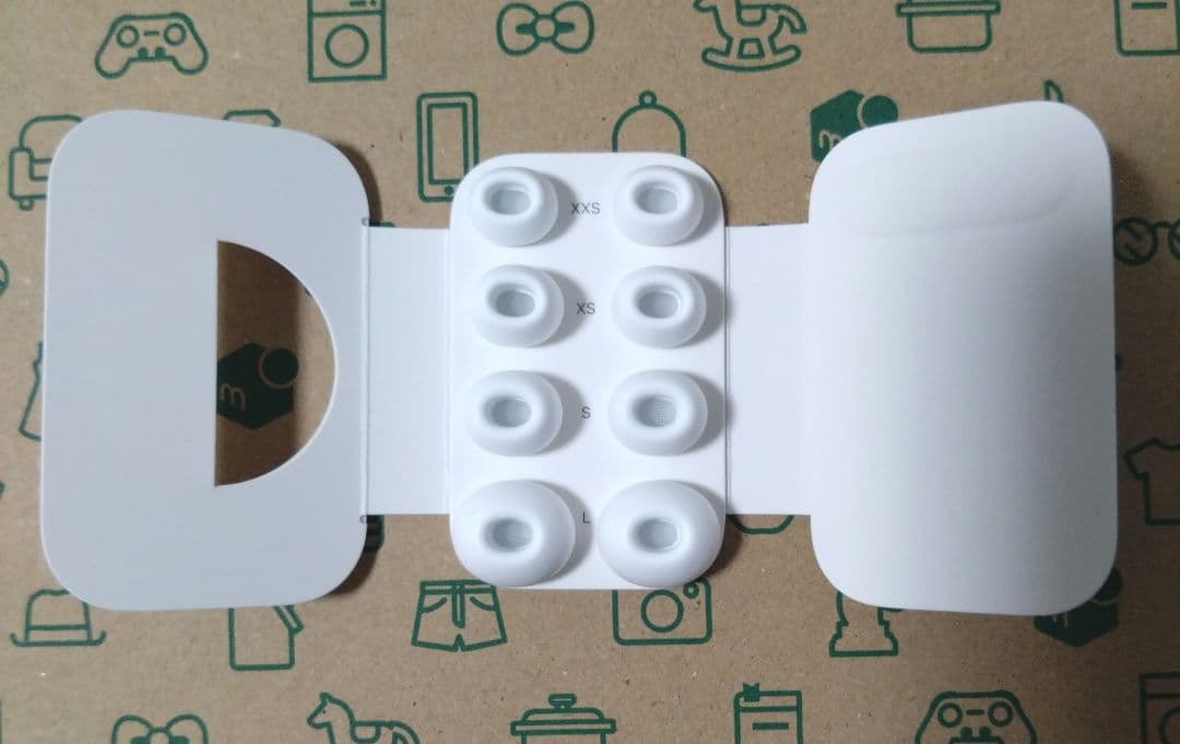 AirPods Pro 3 MFHP4J/A　ワイヤレスイヤホン