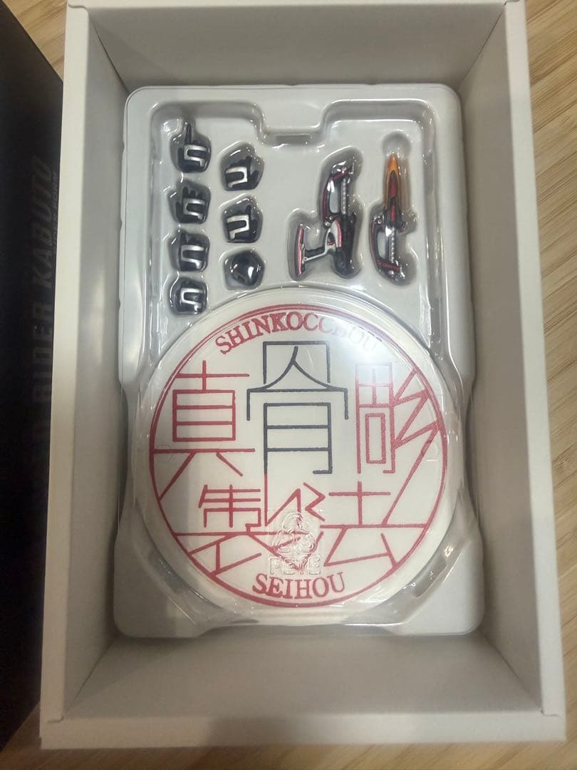 S.H.Figuarts（真骨彫） 仮面ライダーカブト