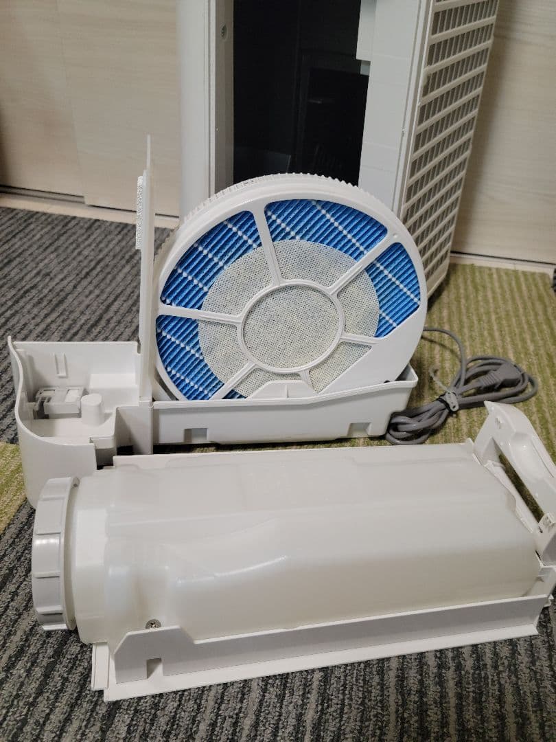 美品　SHARP KC-S500Y-W 加湿空気清浄機 ホワイト　2023年製