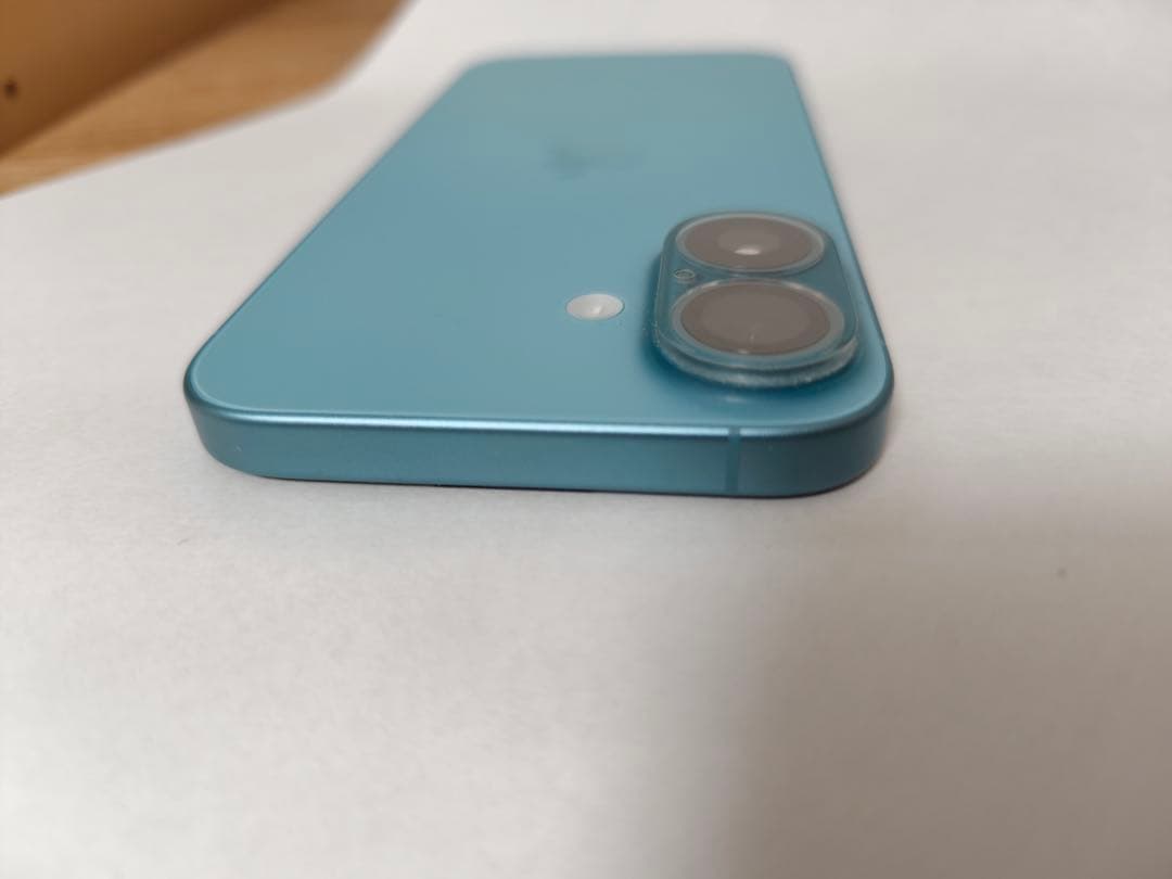 【極美品】iPhone 16 256GB ティール SIMフリー