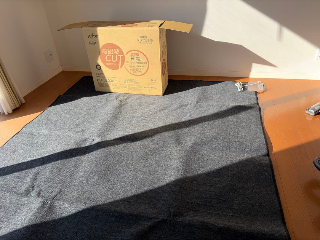 富士通 ホットカーペット（3畳相当ブラウン） HC-30D3A-T