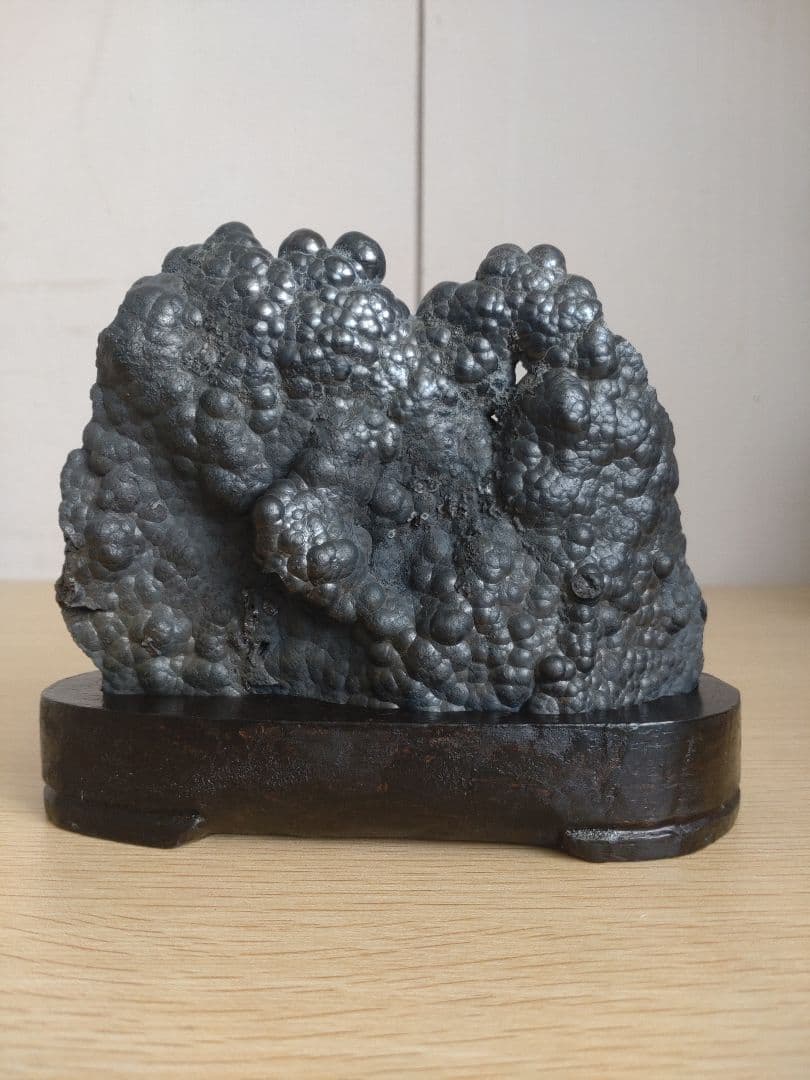 【希少　大きめ】ヘマタイト　腎臓状赤鉄鉱　瘤状結晶　原石　クラスター　瘤　杢　塊