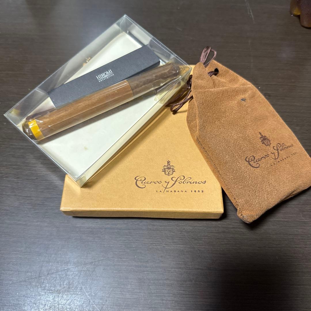 クエルボ•イ•ソブリノス　レザー フラスコ/葉巻、/手帳サイズカード入3点セット