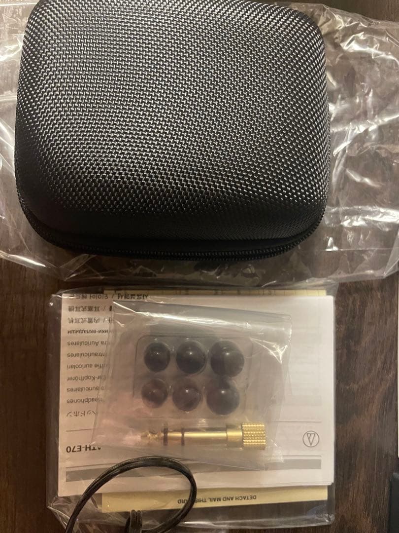 美品　Audio-Technica ATH-E70 リケーブル可能イヤホン
