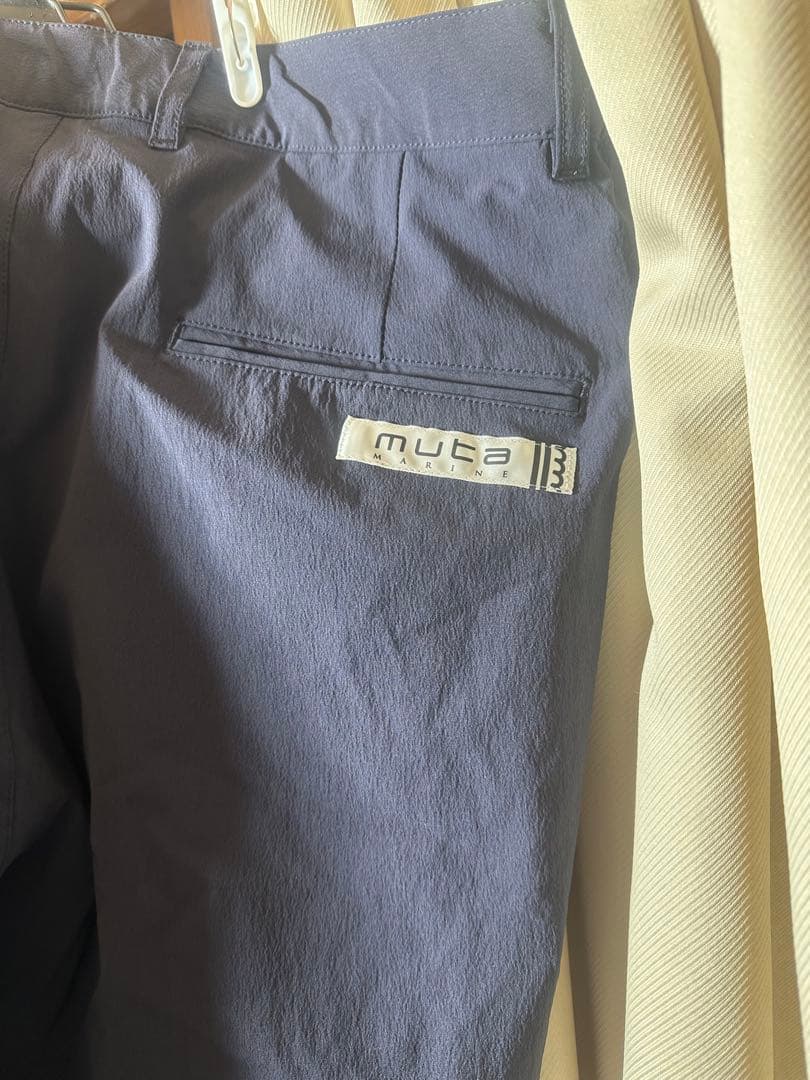 muta ムータ　ストレッチナイロン スラックス